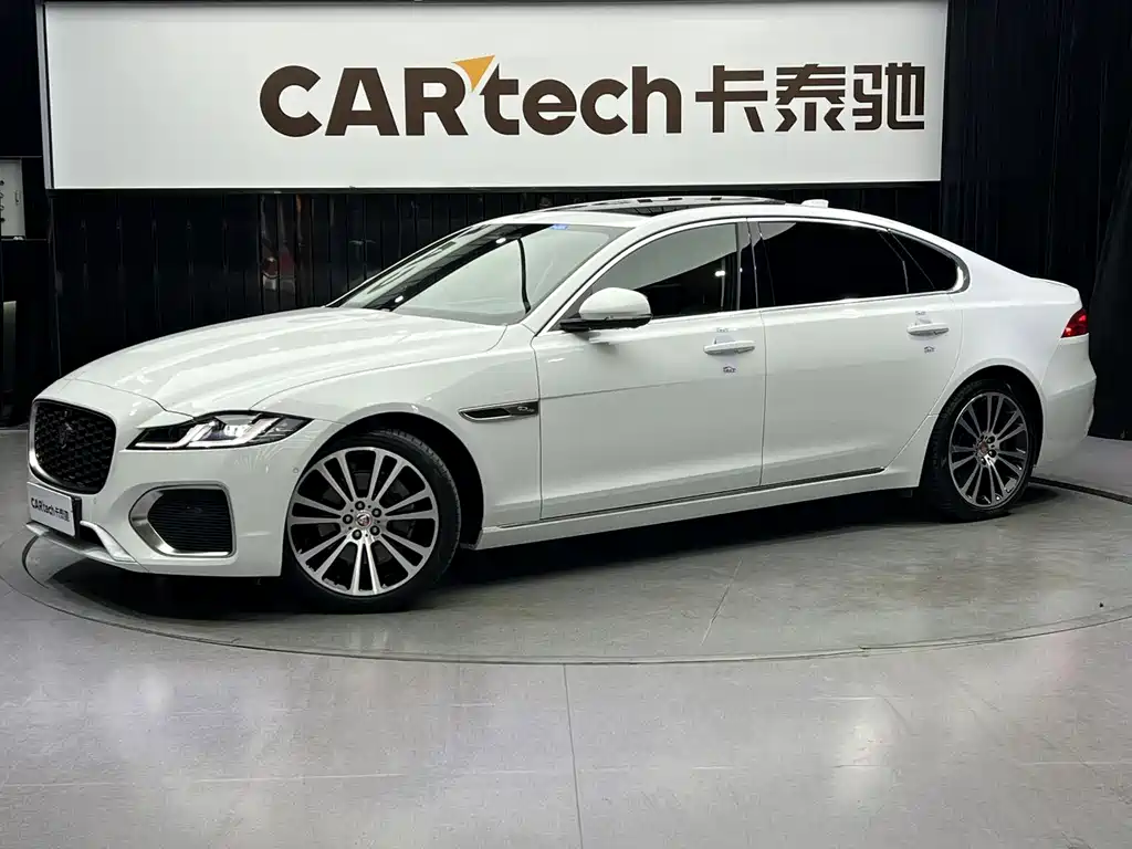 Jaguar XFL 2022 XFL 2.0T P250 two-wheel drive exclusive luxury version купить на сайте DeffCars