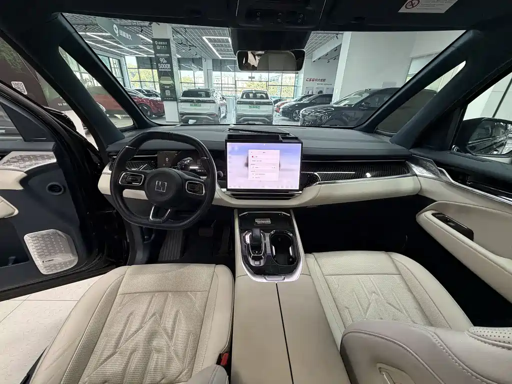 Jikrypton 009 2024 seven-seat aisle version four-wheel drive 108kWh купить на сайте DeffCars