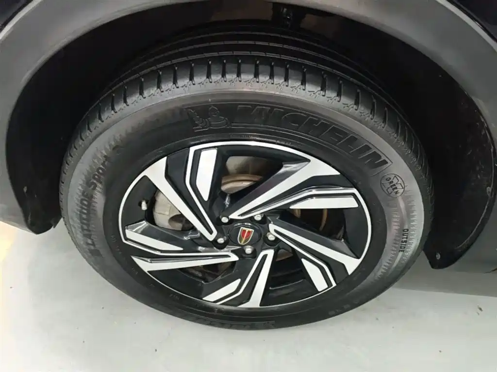 Hongqi HS5 2022 facelift 2.0T Zhilian Flagship Edition купить на сайте DeffCars