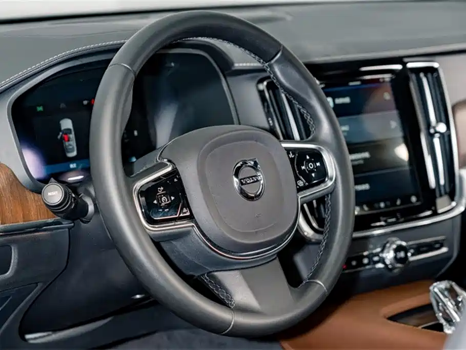 Volvo S90 2023 B5 Zhiyuan Luxury Edition купить на сайте DeffCars