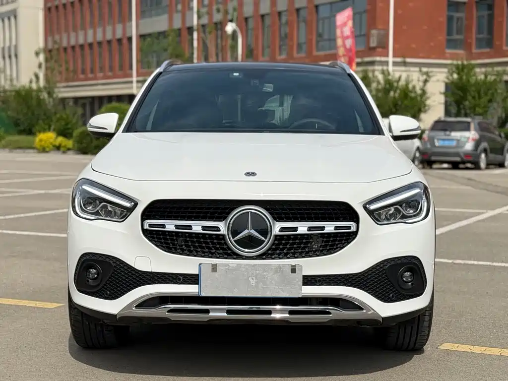 Mercedes-Benz GLA 2020 GLA 200 купить на сайте DeffCars