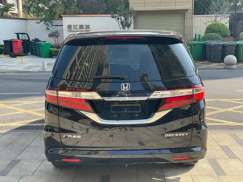 Odyssey 2018 2.4L Deluxe Edition купить на сайте DeffCars
