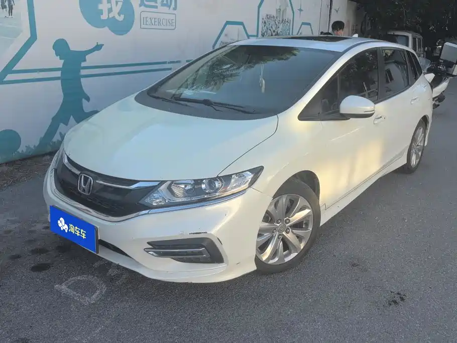 Jade 2017 1.8L automatic comfort version 5 seats купить на сайте DeffCars