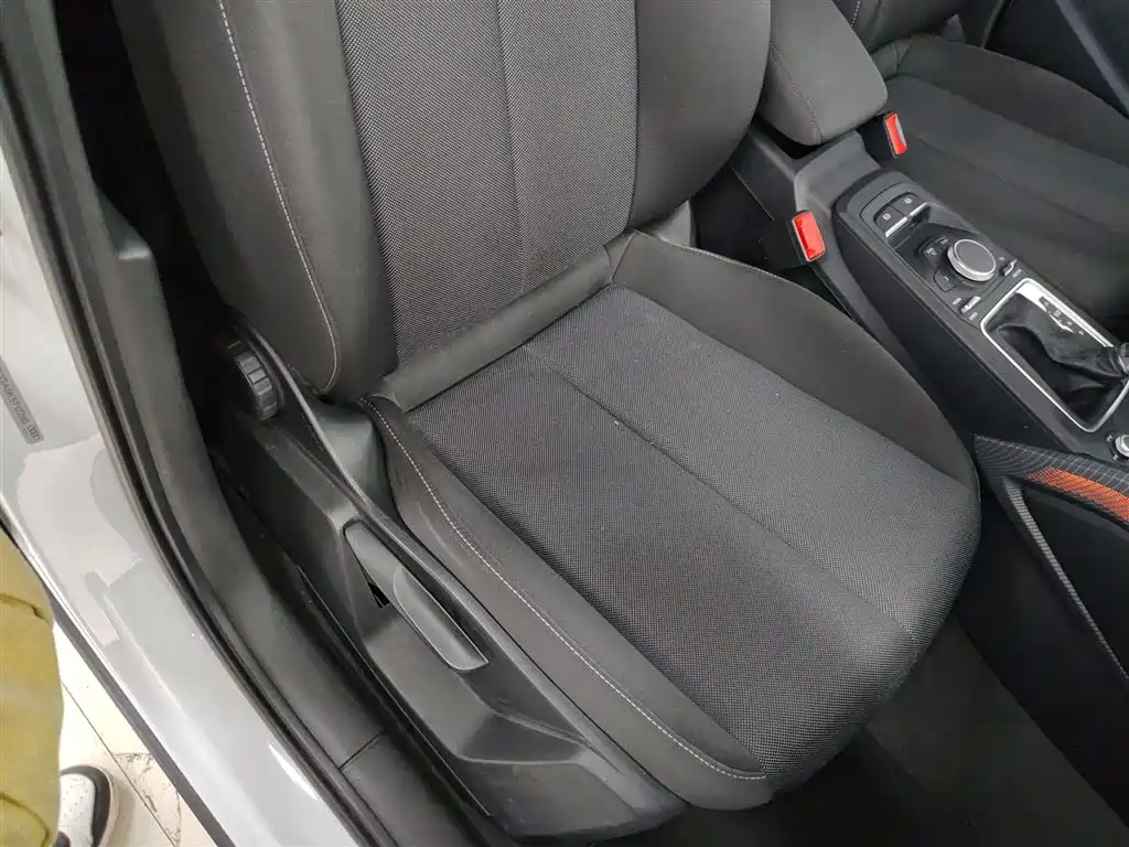 Audi Q2L 2018 35 TFSI launches exclusive version, National V купить на сайте DeffCars