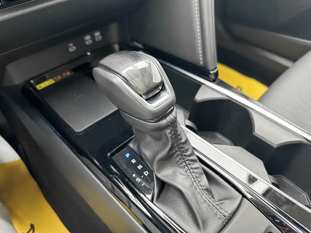 Camry 2024 Shuangqing 2.5HG Premium Edition купить на сайте DeffCars