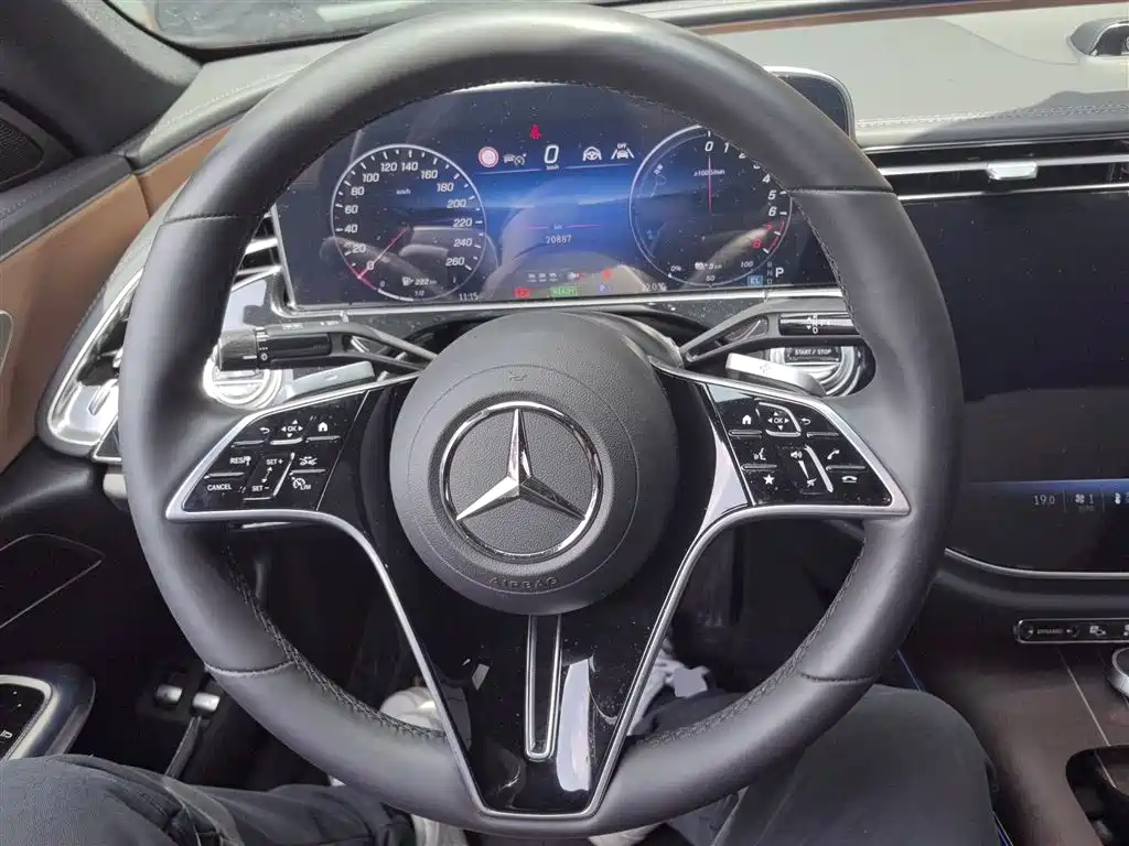 Mercedes-Benz E-Class New Energy 2024 E 350 e L plug-in hybrid sedan купить на сайте DeffCars