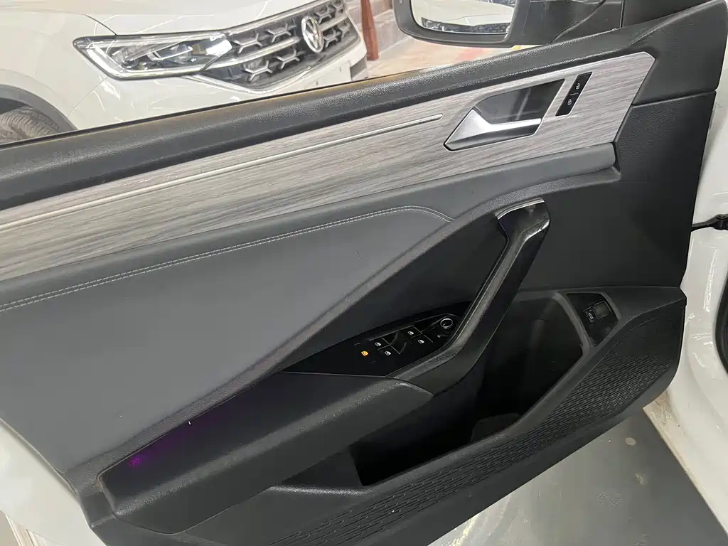 Sagitar 2023 280TSI DSG surpasses Lite version купить на сайте DeffCars