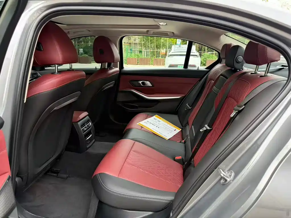 BMW i3 2022 eDrive 35 L купить на сайте DeffCars