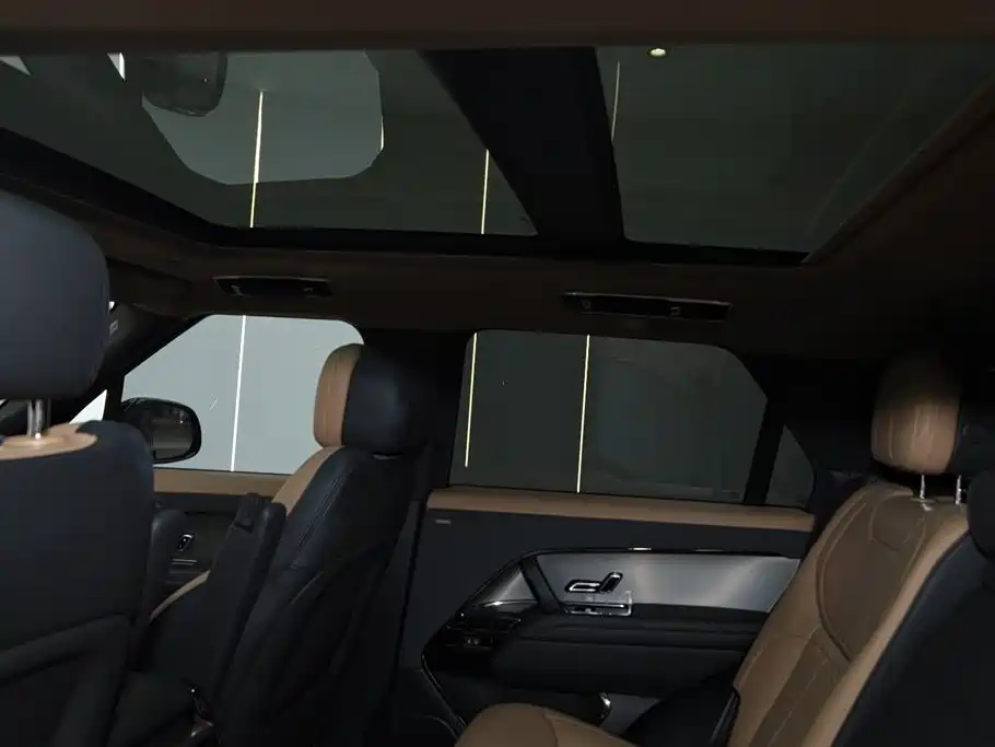 Range Rover Sport 2023 400PS Dynamic SE купить на сайте DeffCars