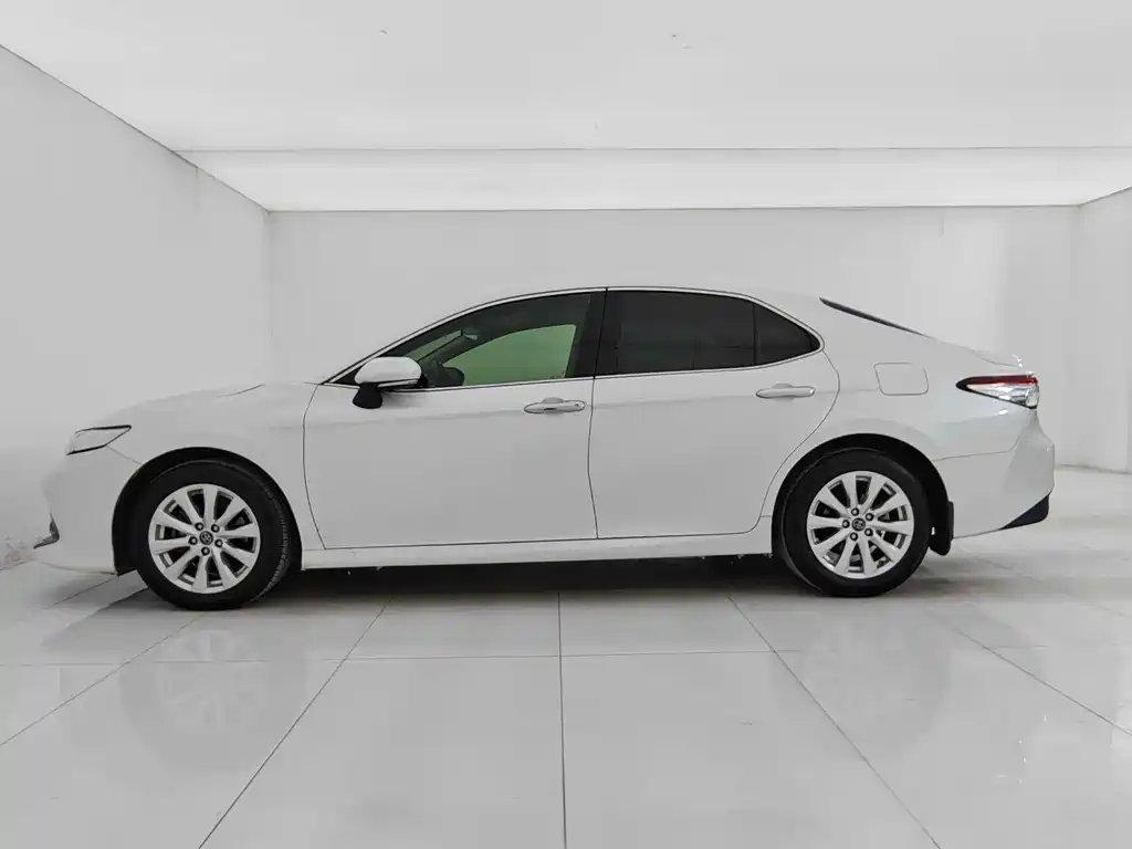 Camry 2019 2.0G Deluxe Edition National V купить на сайте DeffCars