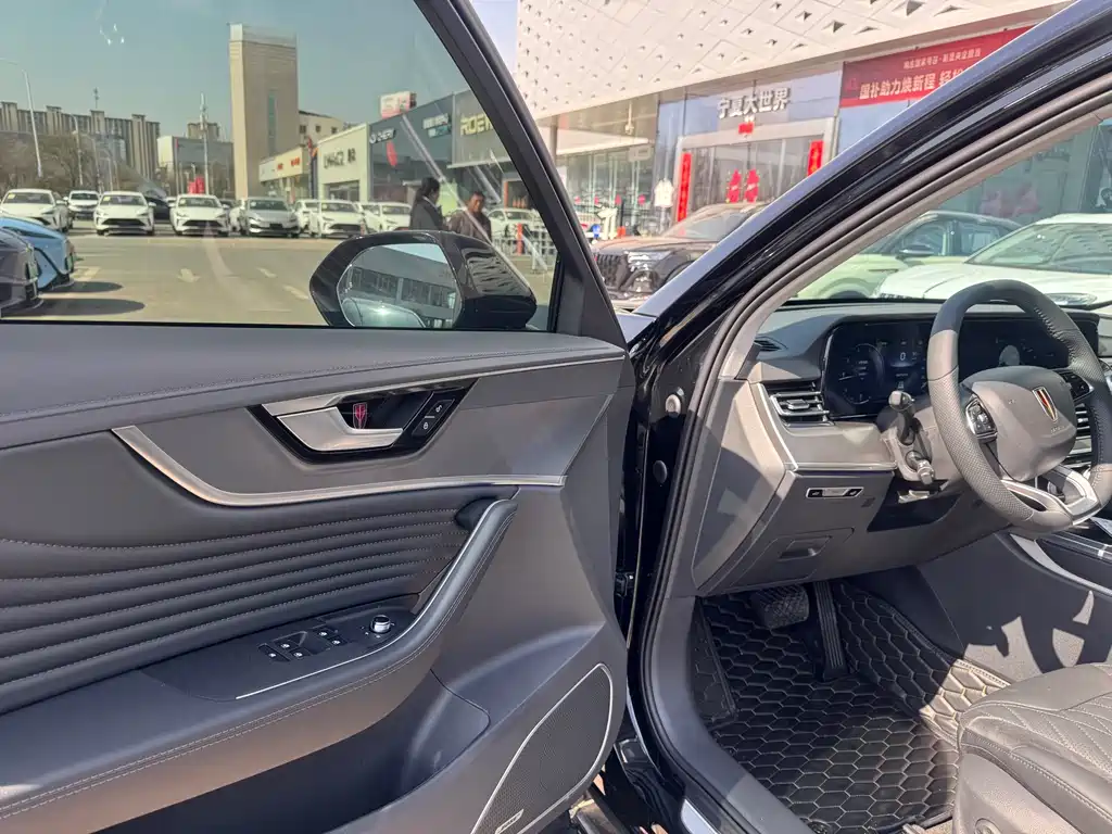 Hongqi HS5 2023 2.0T Qixiang Pro 500,000 Commemorative Edition купить на сайте DeffCars