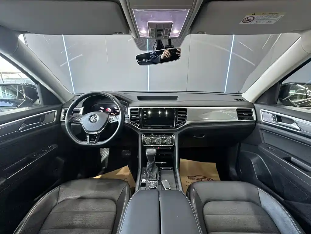 Touron 2020 380TSI four-wheel drive luxury version National VI купить на сайте DeffCars