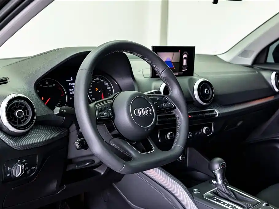 Audi Q2L 2024 facelift 35TFSI fashionable and dynamic купить на сайте DeffCars