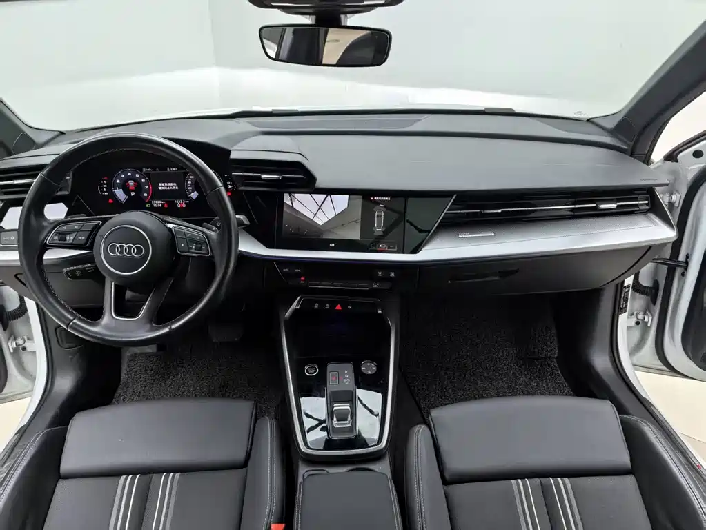 Audi A3 2024 Sportback 35 TFSI stylish and sporty купить на сайте DeffCars