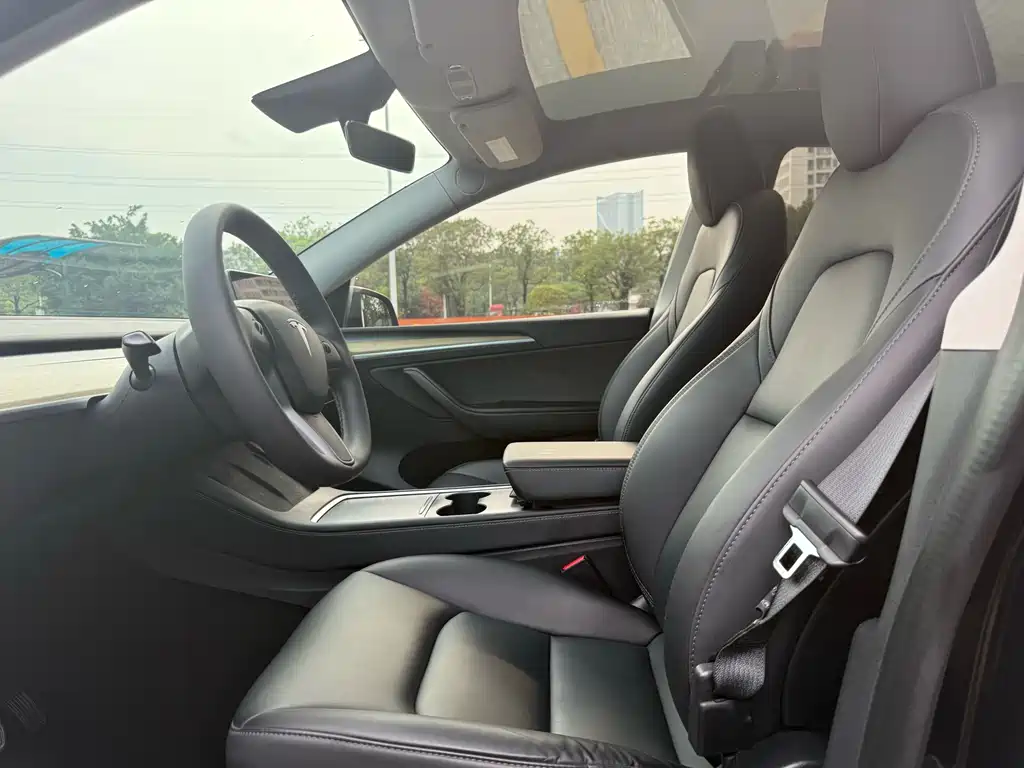 Model Y 2022 facelift rear-wheel drive version купить на сайте DeffCars