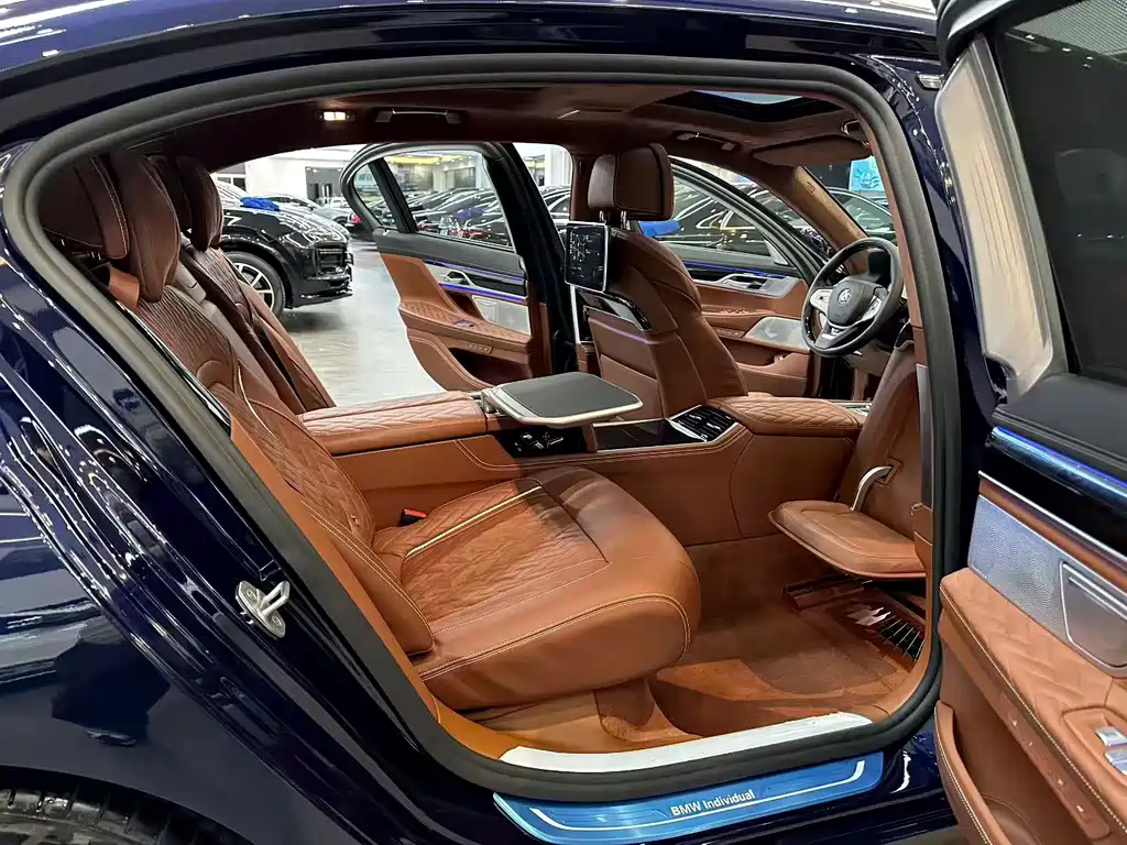 BMW 7 Series 2019 740Li xDrive Executive Luxury Package купить на сайте DeffCars