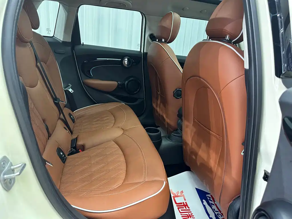 MINI 2021 1.5T COOPER Artist Five-Door Edition купить на сайте DeffCars
