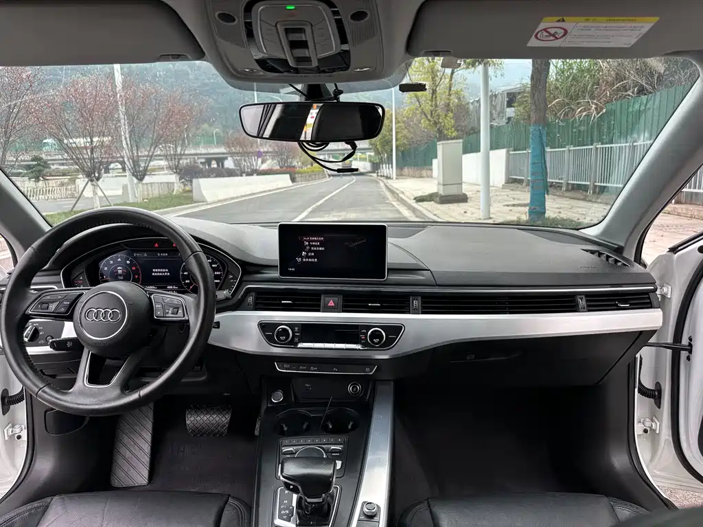 Audi A4L 2019 40 TFSI Fashion Type National V купить на сайте DeffCars