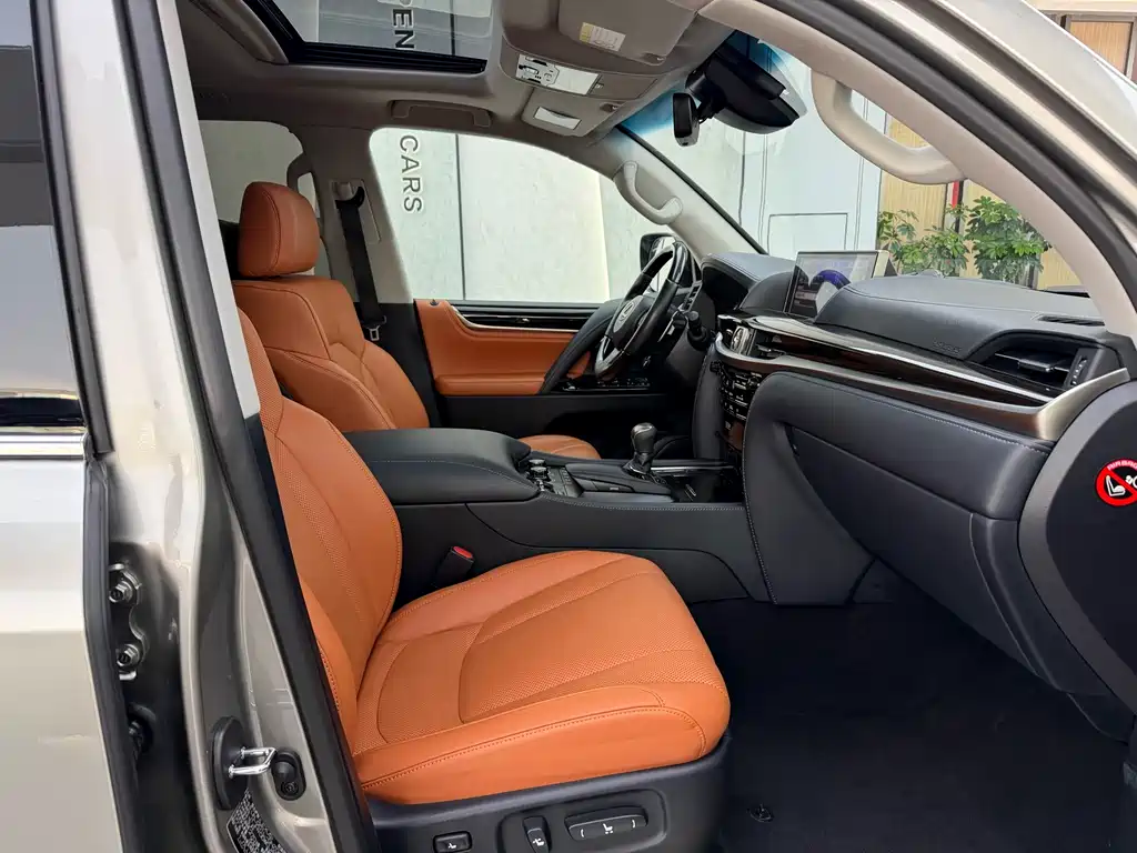 Lexus LX 2019 570 Premium Luxury Edition купить на сайте DeffCars
