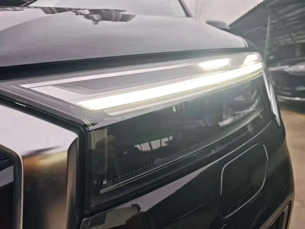 Audi Q7 2025 55 TFSI quattro S line sports купить на сайте DeffCars
