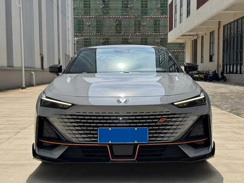 Changan UNI-V 2022 1.5T sports version купить на сайте DeffCars
