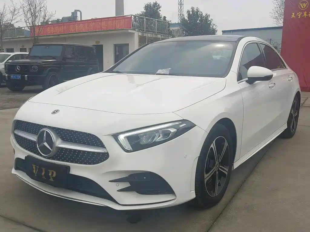 Mercedes-Benz A-Class 2022 Facelift Three A 200 L Sports Sedan Fashionable купить на сайте DeffCars