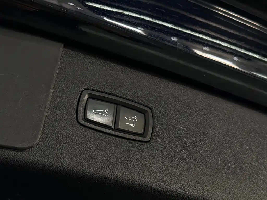 Cayenne New Energy 2020 Cayenne E-Hybrid 2.0T купить на сайте DeffCars