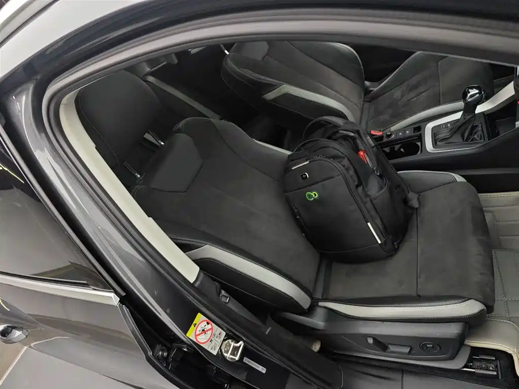 Audi Q3 2019 35 TFSI aggressive and dynamic купить на сайте DeffCars