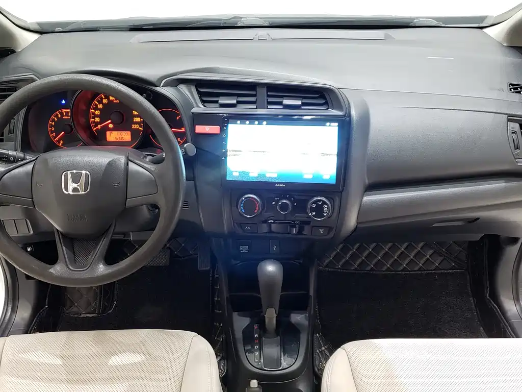 Fit 2014 1.5L LX CVT comfort model купить на сайте DeffCars