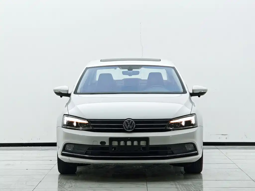 Sagitar 2018 180TSI DSG Premium Edition купить на сайте DeffCars