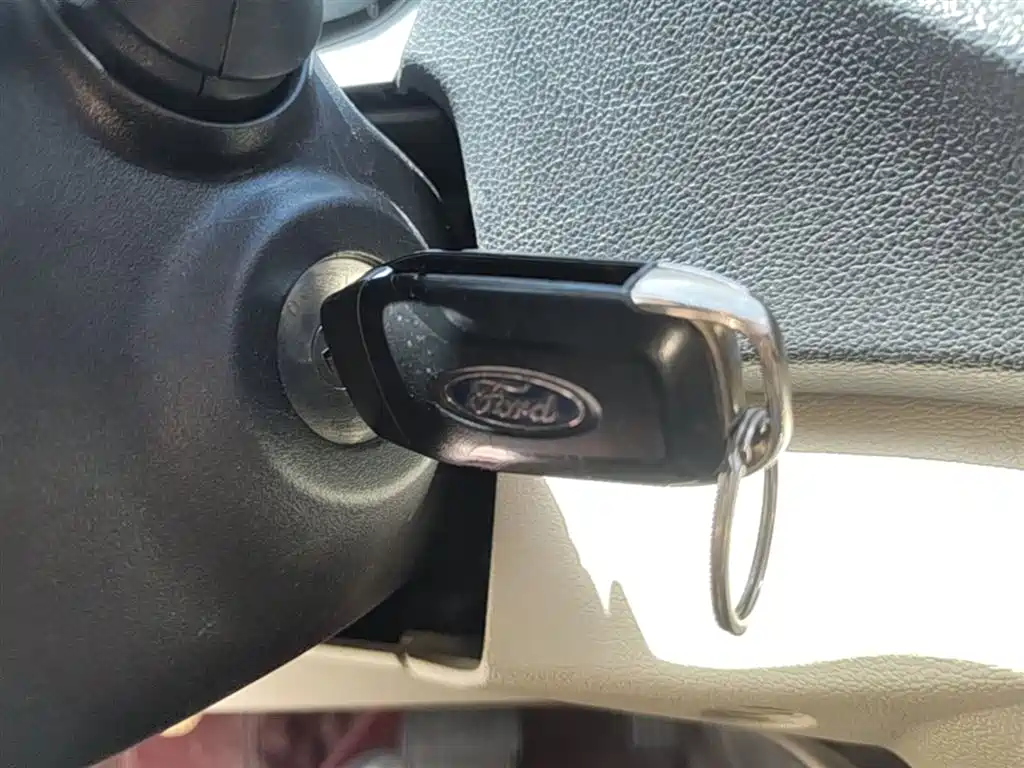 Escort 2017 facelift 1.5L automatic comfort model купить на сайте DeffCars