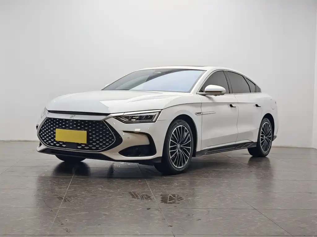 Han 2022 DM-i 121km Venerable купить на сайте DeffCars