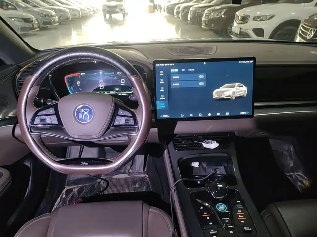 Han 2023 DM-i Champion Edition 121km Exclusive купить на сайте DeffCars