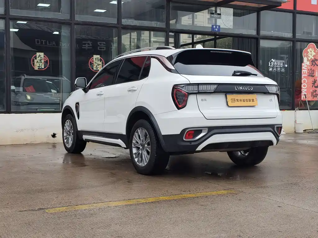 Lynk & Co 01 2017 2.0T two-wheel drive version купить на сайте DeffCars