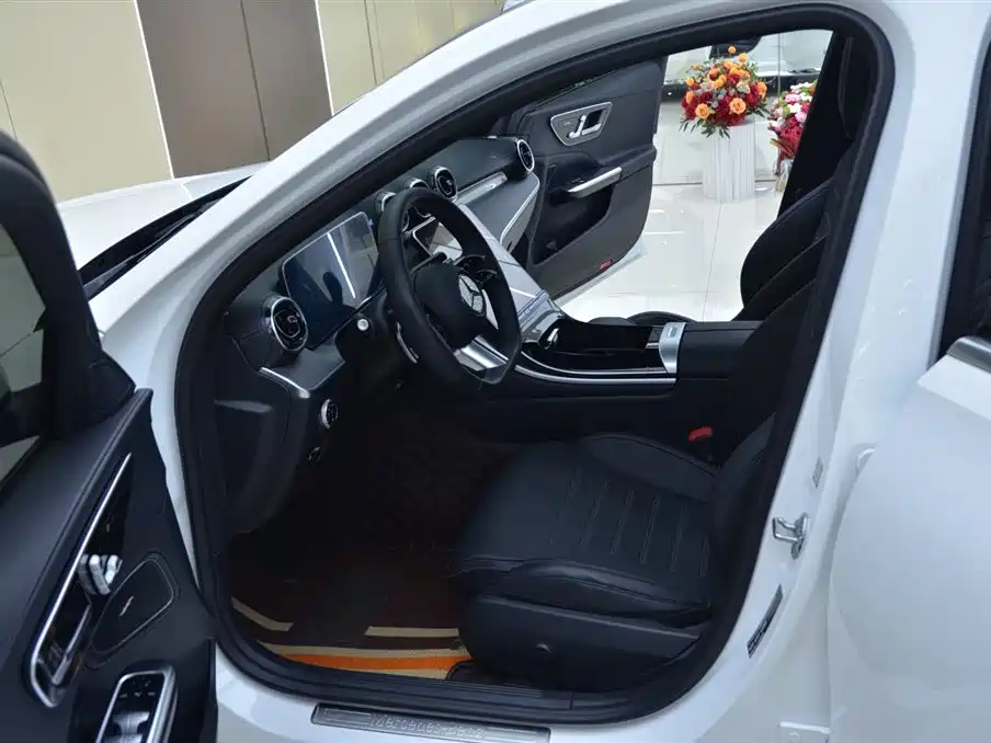 Mercedes-Benz C-Class 2023 C 200 L Sports Edition купить на сайте DeffCars
