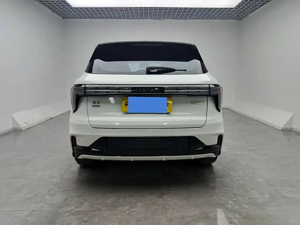 Lynk & Co 01 2023 1.5TD EM-F AM купить на сайте DeffCars