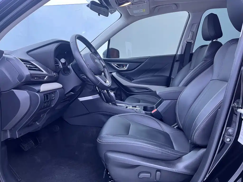 Forester 2022 2.0i AWD Deluxe Edition EyeSight купить на сайте DeffCars