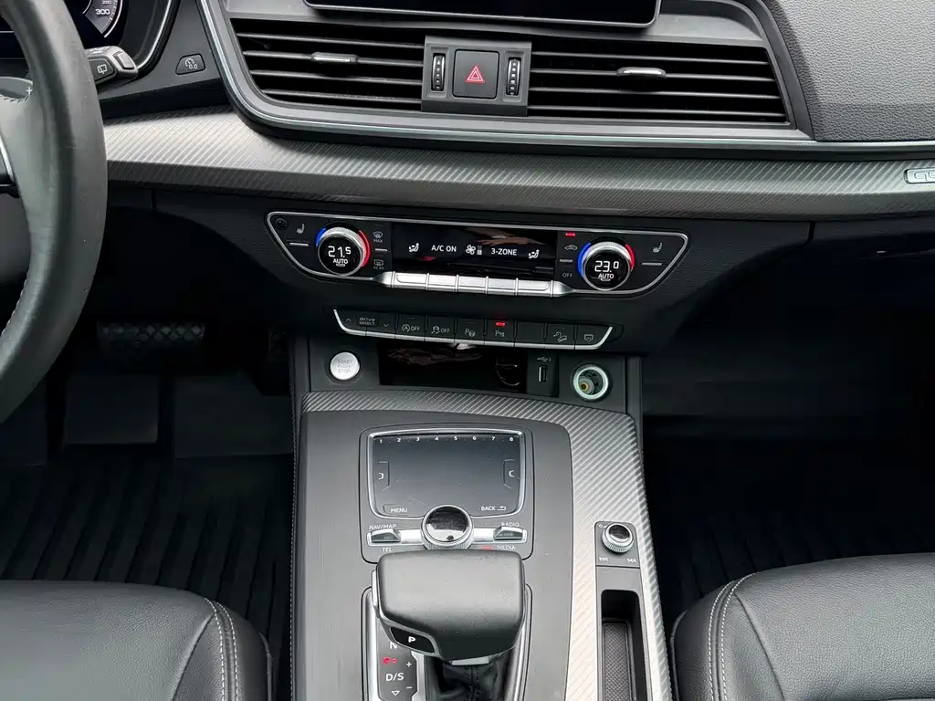 Audi Q5L 2020 45 TFSI exclusive fashion model купить на сайте DeffCars