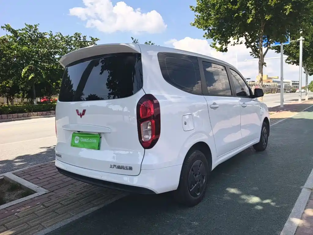 Wuling Hongguang New Energy 2025 Extended Range Hybrid 50KM Comfort Type купить на сайте DeffCars