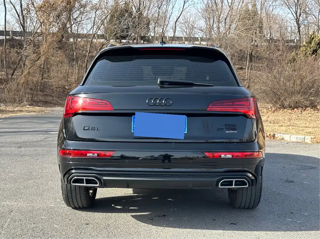 Audi Q5L 2024 40 TFSI luxury and dynamic model купить на сайте DeffCars