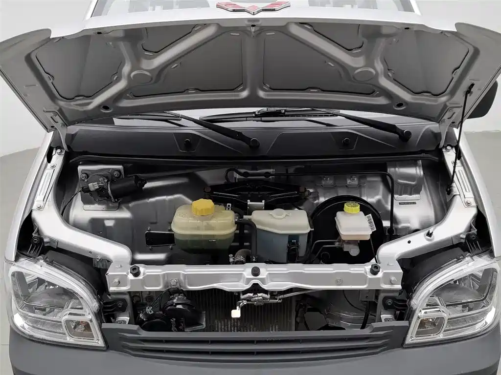 Wuling Zhiguang 2020 1.2L Practical National VI LSI купить на сайте DeffCars