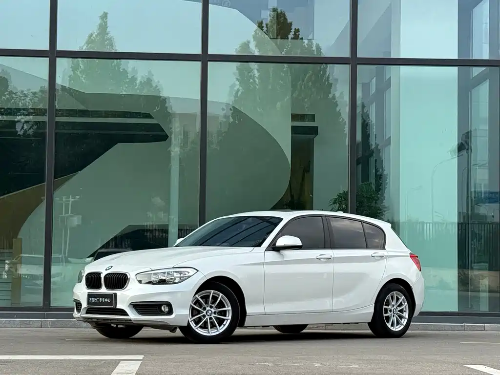 BMW 1 Series imported 2016 118i leading model купить на сайте DeffCars