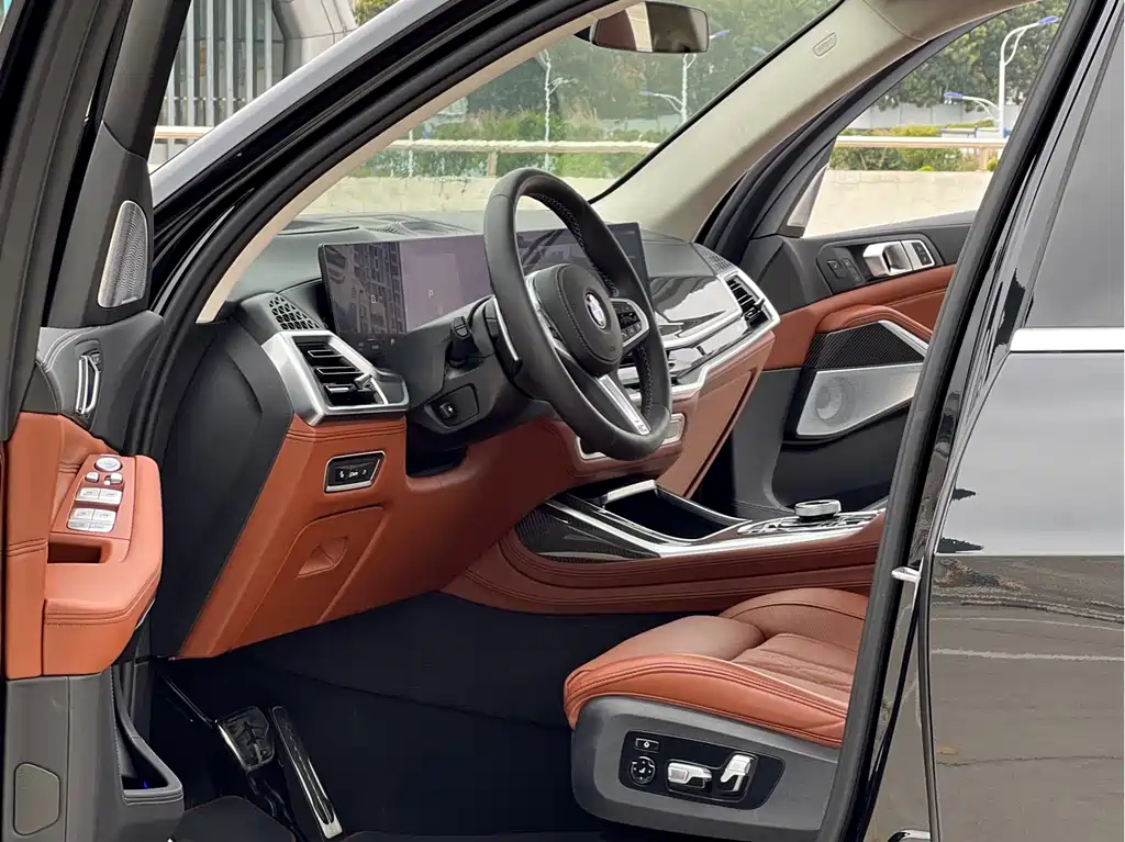 BMW X7 M60i 2023 xDrive M60i купить на сайте DeffCars