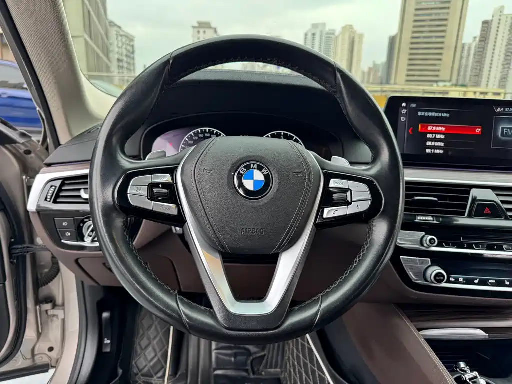 BMW 5 Series 2019 530Li Exclusive Luxury Package купить на сайте DeffCars