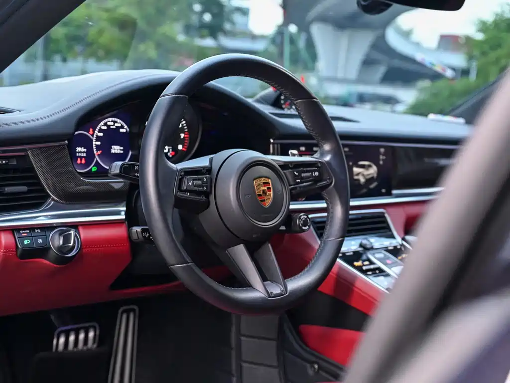 Panamera 2023 facelift Panamera 4 Executive Extended Platinum Edition 2.9T купить на сайте DeffCars