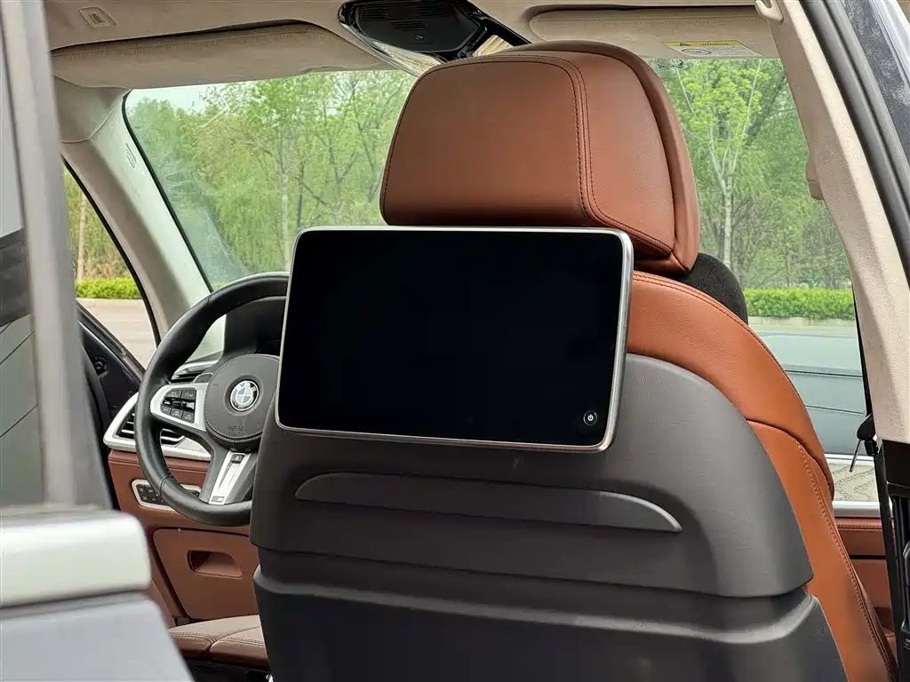 BMW X7 2021 facelift xDrive40i executive M sports package купить на сайте DeffCars