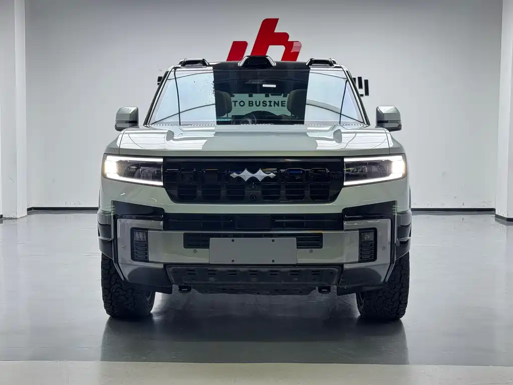 Leopard 8 2025 Zhiyong flagship version 6 seats купить на сайте DeffCars