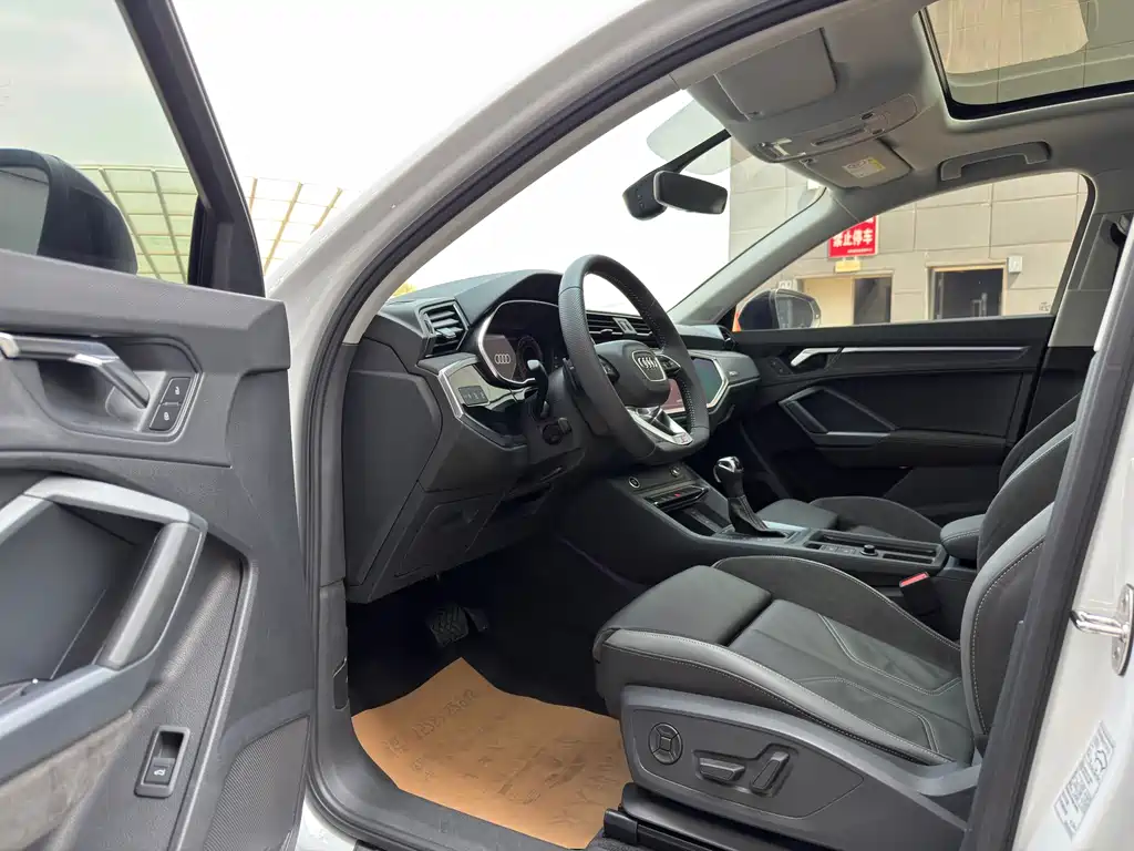 Audi Q3 Sportback 2022 40 TFSI Fashion Model купить на сайте DeffCars