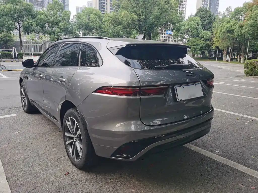 Jaguar F-PACE 2024 P250 R-Dynamic SE купить на сайте DeffCars