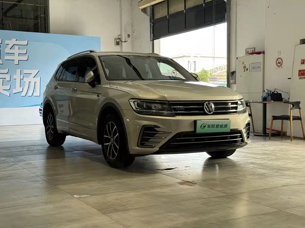 Tiguan L plug-in hybrid 2019 430PHEV hybrid luxury version купить на сайте DeffCars